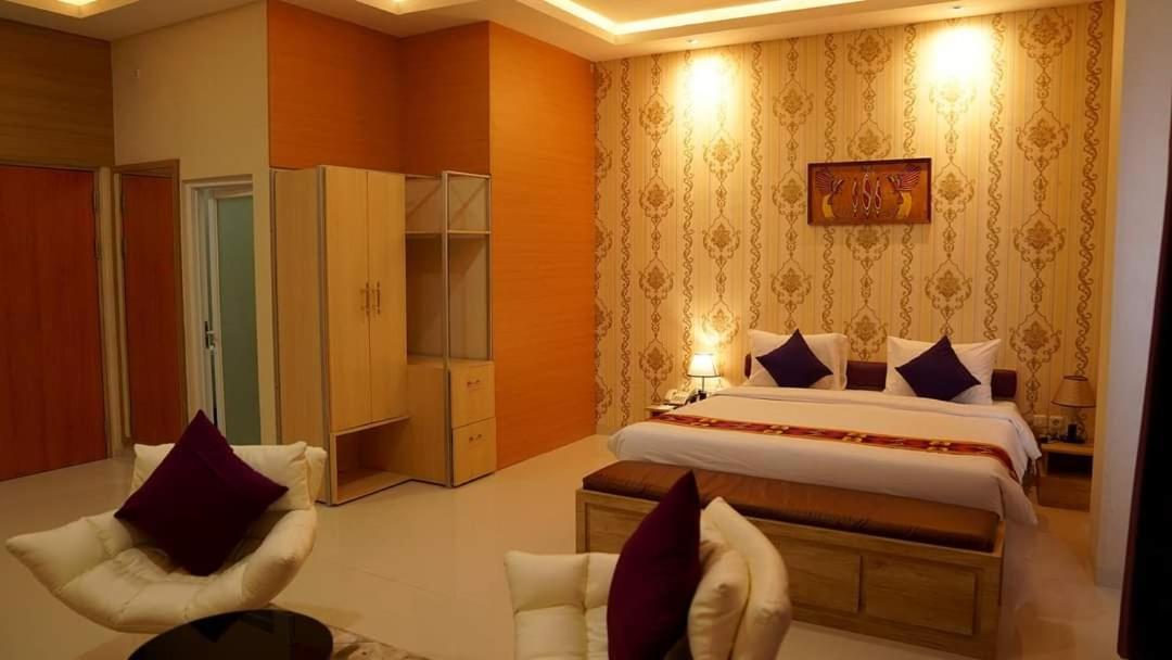 Elohim Hotel Sentani Jayapura Dış mekan fotoğraf